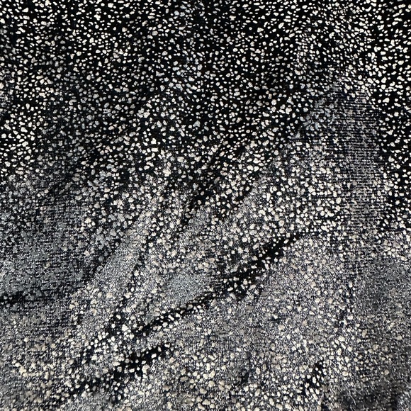 Anni Kuan Black and Gold Graphic Fitted Long Sleeve Top P - Picture 3 of 6